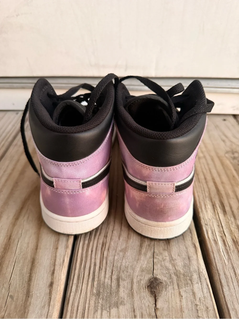 Jordan 1 Mid men’s Sneakers - White/Black/Pale Pink